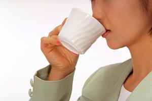 集客力を倍増させる！テレビ看板の効果的な活用法と成功事例解説