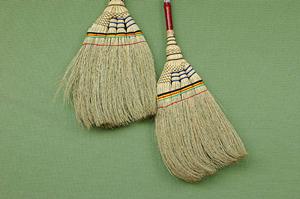 「店舗やイベントを華やかに彩る！デザインテント・装飾テント・オーニングの選び方ガイド」